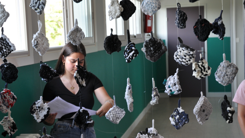 Collège Gabriel Séailles : une clôture de résidence d'artiste pleine de poésie et de fantaisie
