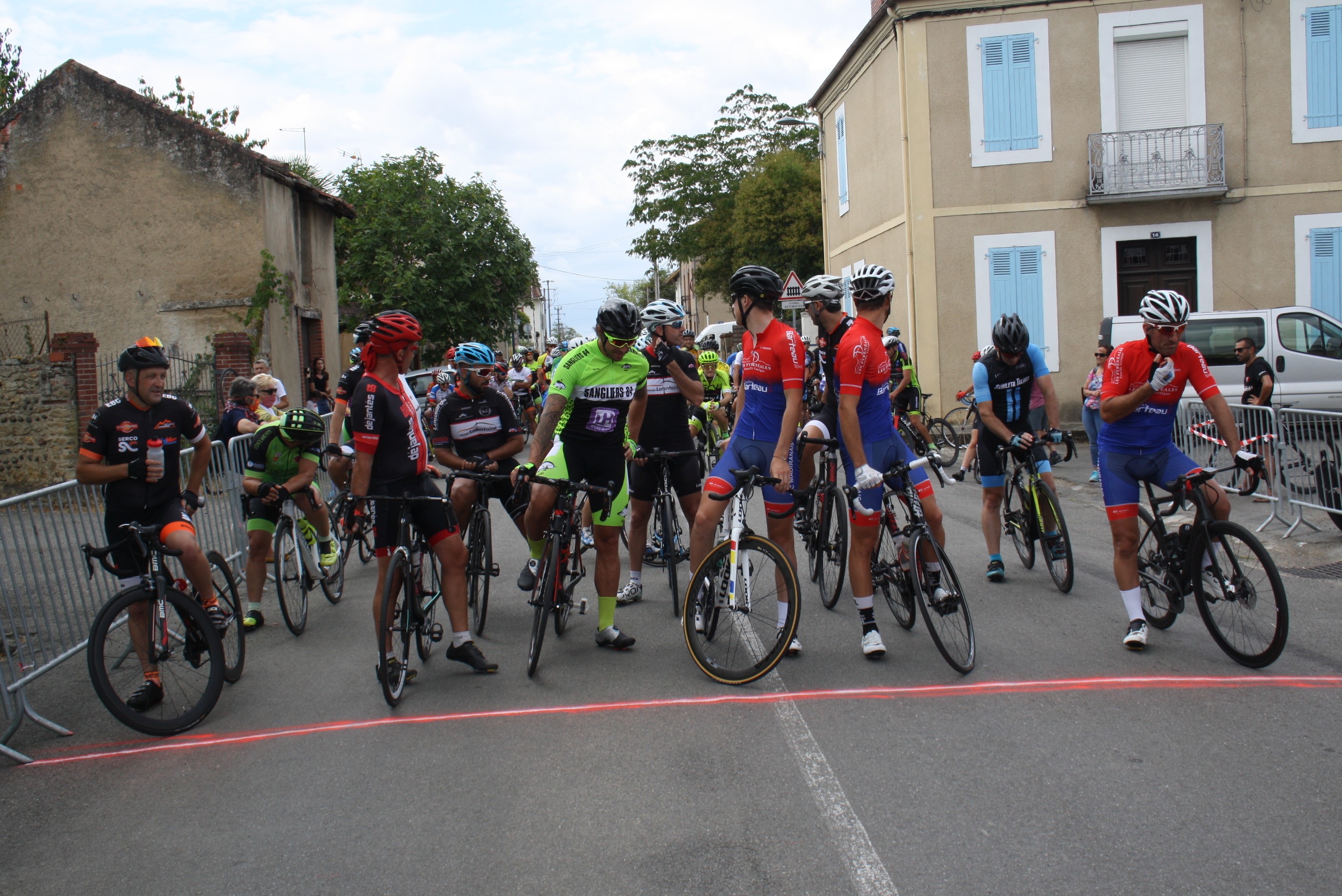 Chaque année le prix cycliste des fétes remporte un brillant succès crédit Ph Ach//Lionel Lemaire