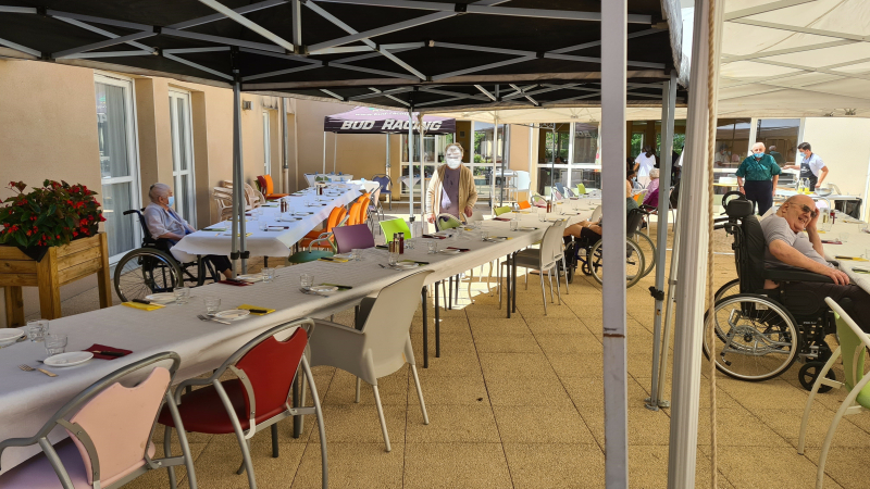 Repas de fête à l’EHPAD !