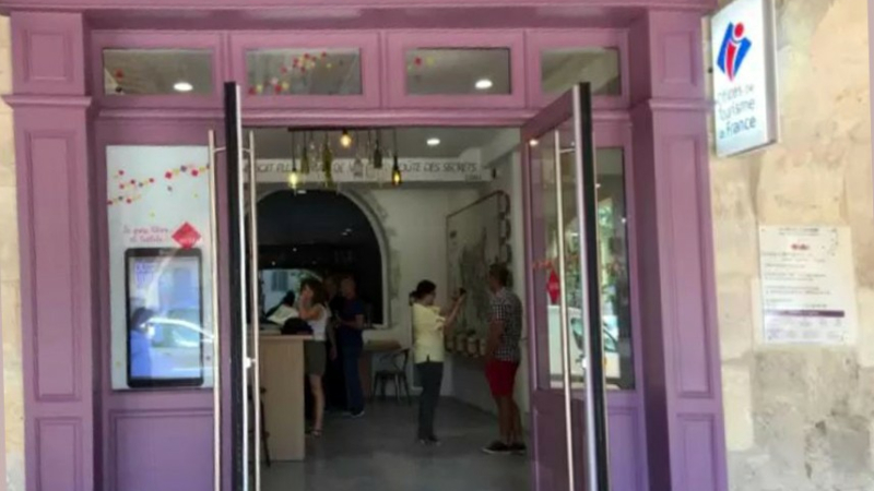 Un petit tour au marché et une halte à l'office du tourisme
