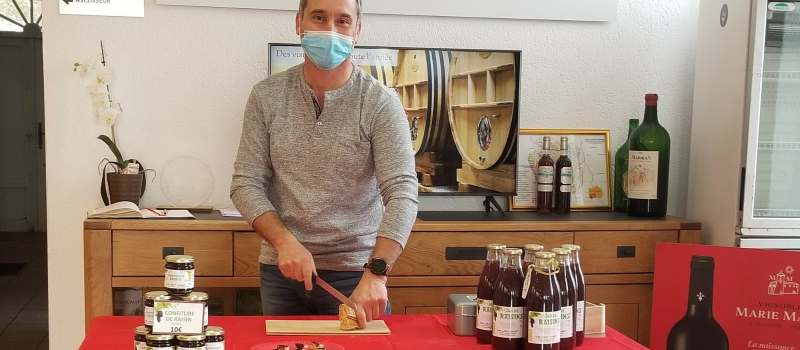 Un marché de producteurs dans le parc du château de Crouseilles