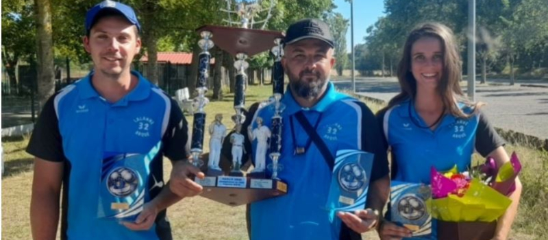 Pétanque les triplettes mixte en clotûre de championnat