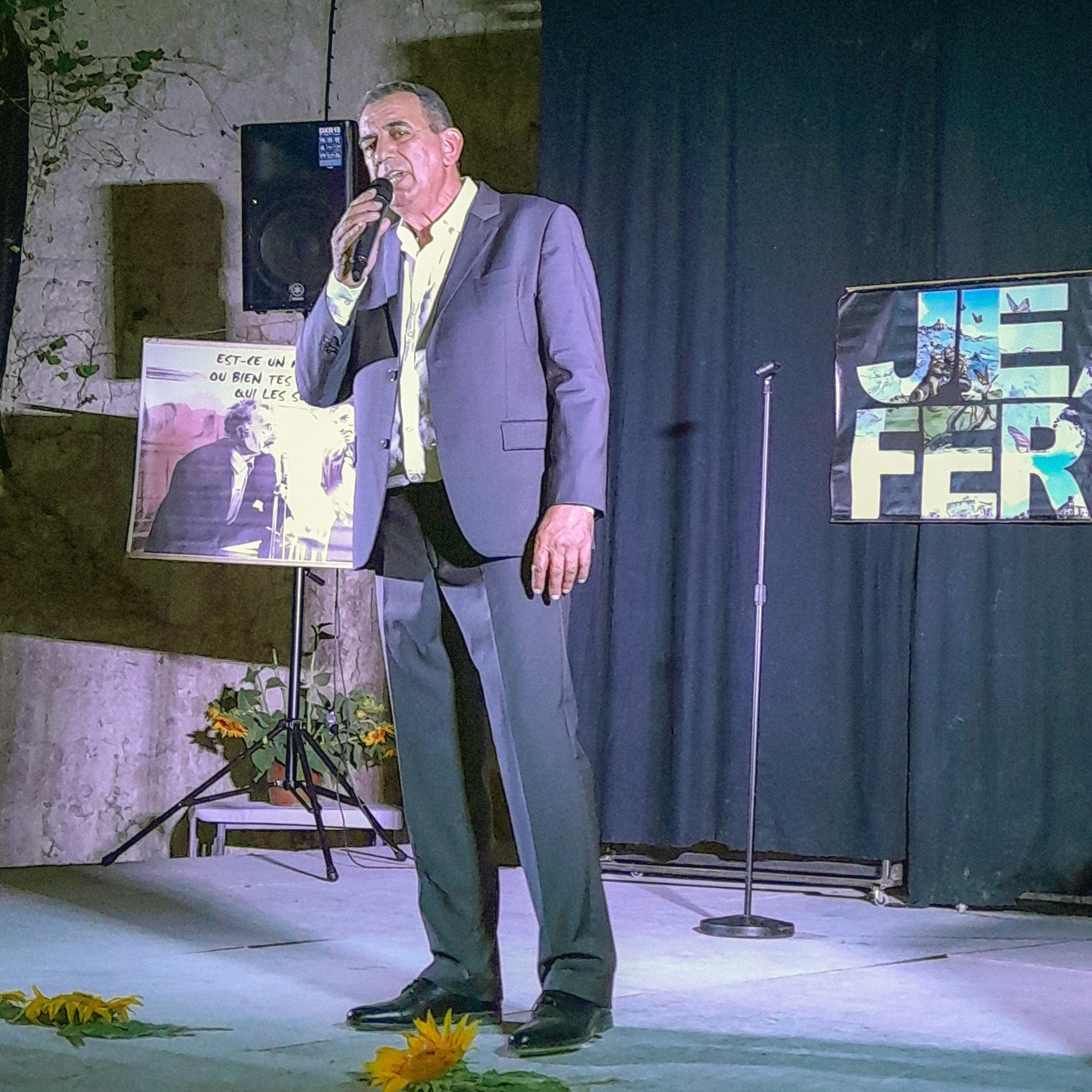 ACLED-YvesSanarens chante Ferrat-16jul2022-3.jpg