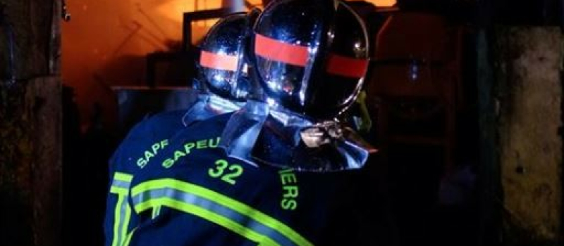 Un bâtiment agricole détruit par le feu
