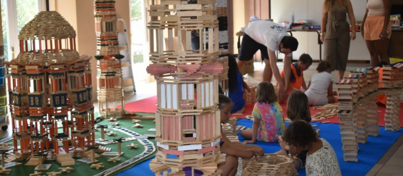 100 enfants à la journée Kapla