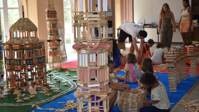 100 enfants à la journée Kapla