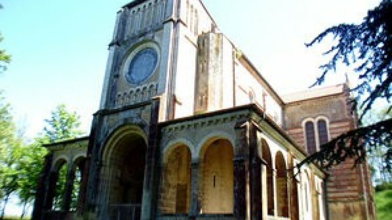 Marciac: Expositions à la chapelle Notre Dame.