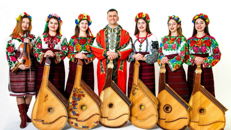 Des voix et des cordes magiques d'Ukraine