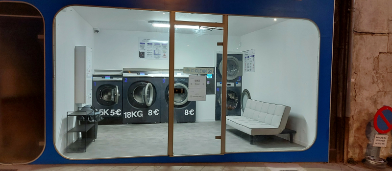 Une laverie automatique ouvre ses portes