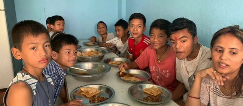 Repas népalais avec Gers Himalaya