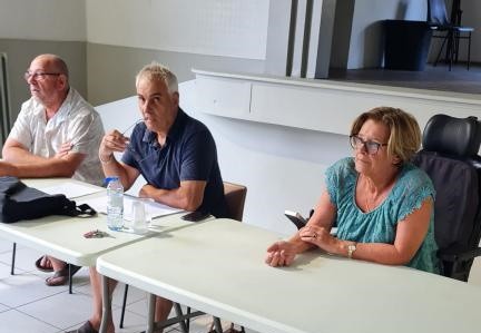 Secrétaire Willy Szucs, président Pascal Trotta, Marie Claude Mauras, maire.
