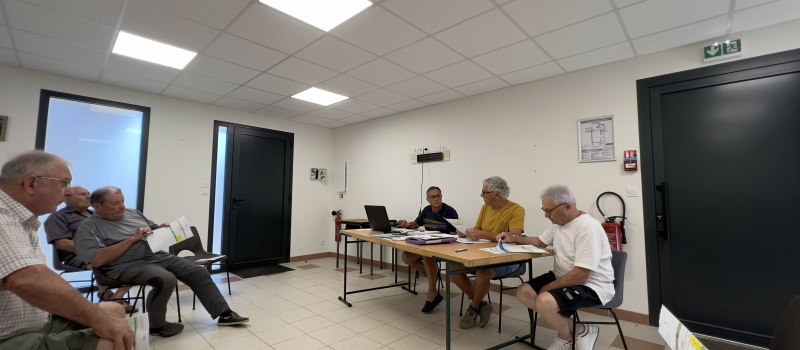 La société de chasse en assemblée
