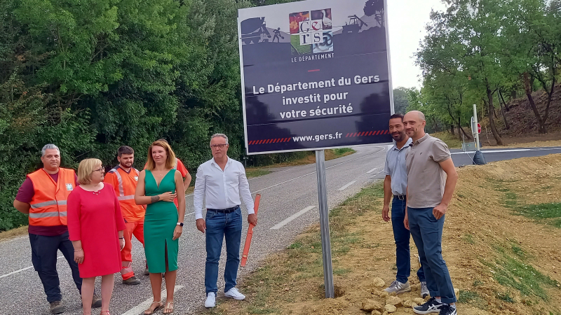 Travaux routiers : le Département s'affiche