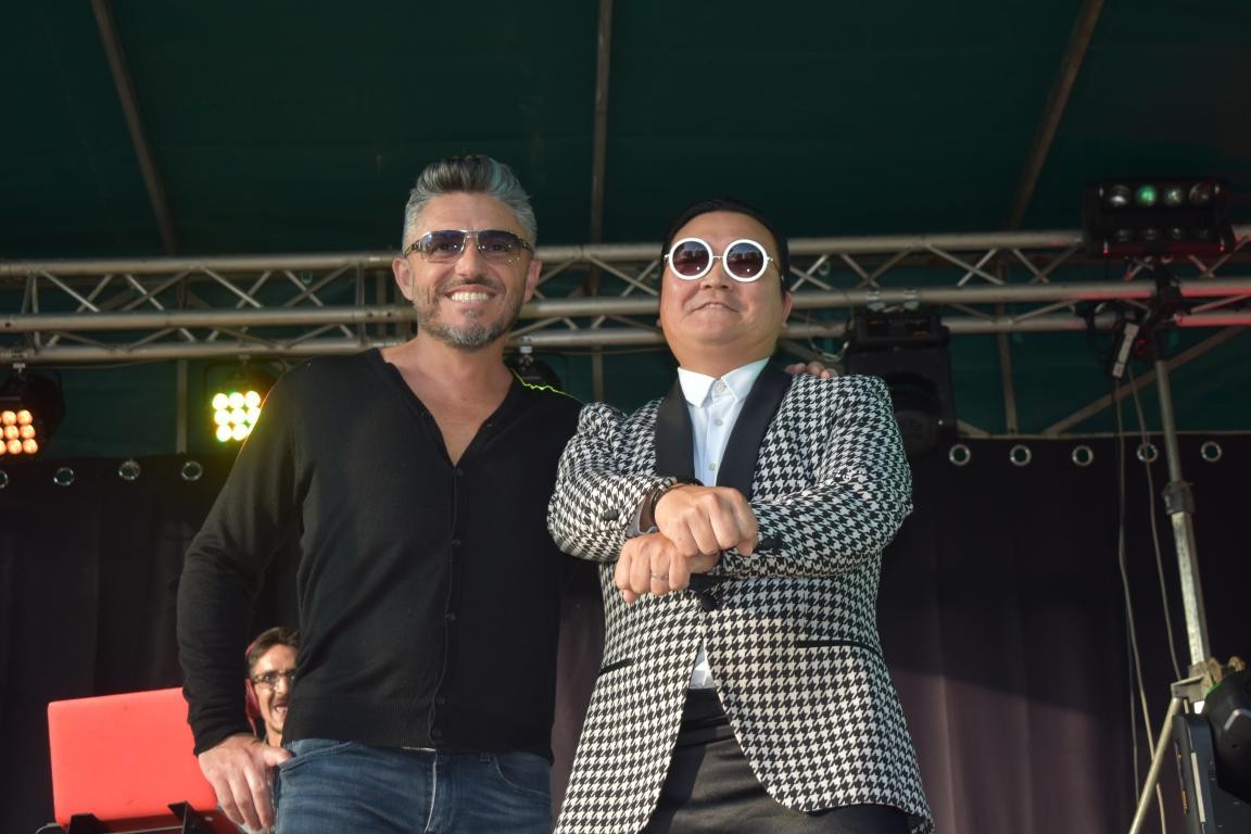 Sébastien Ciprès et Denis Carré « sosie de PSY »