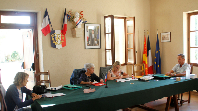 Gers Himalaya en assemblée.
