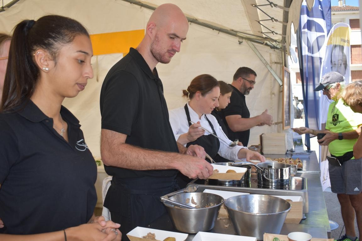 Au village des Chefs