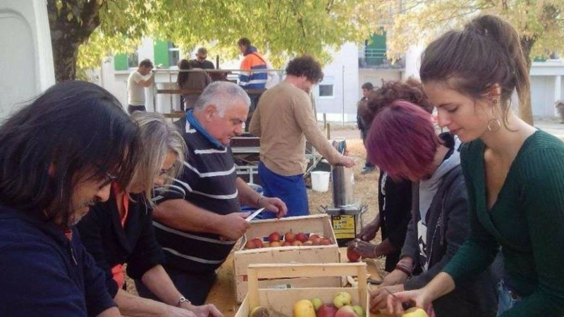 L'opération «Croq ton jus» de pommes, c'est le 1er octobre place Barbès