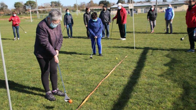 Initiation au swing golf pour les aînés