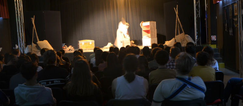 Histoire de l'art, théâtres , ateliers, la MJC de  L'Isle-Jourdain a diversifié un programme de qualité