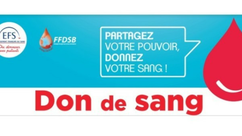 Des sacs à dos en tissu et  des diplômes  pour les donneurs de sang