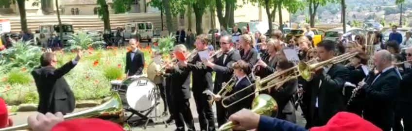 Ensemble orchestral auch.JPG