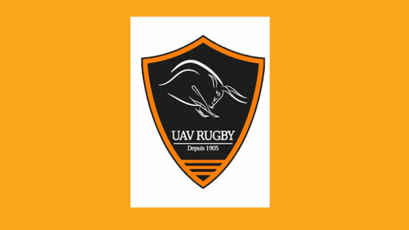 UAV Rugby : repas sous le chapiteau avant les matchs contre RAS VAL XV