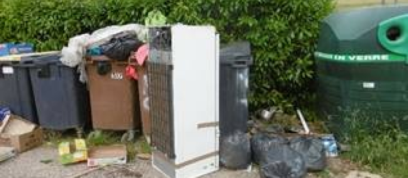 Des amendes pour dépôts illégaux de déchets dans l’espace public