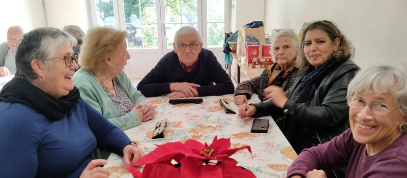 les résidents de l'EPAD au club automne