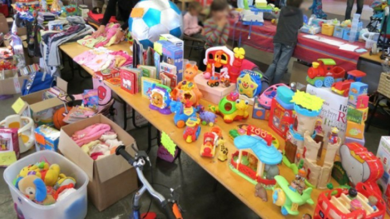 Vide-jouets et puériculture avec Les Pitchoun's dimanche