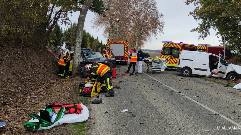 Spectaculaire accident de la route: les victimes s'en sortent miraculesement