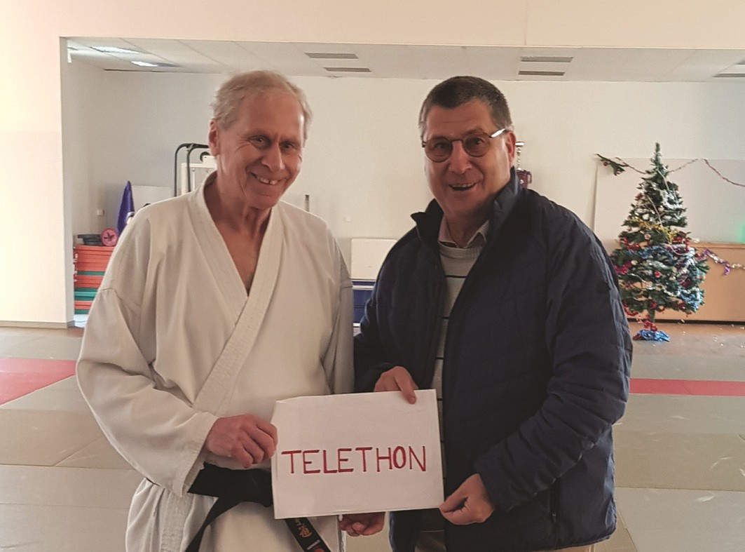 Henri BOIS remet 100% les dons récoltés à MR Thierry SACRE