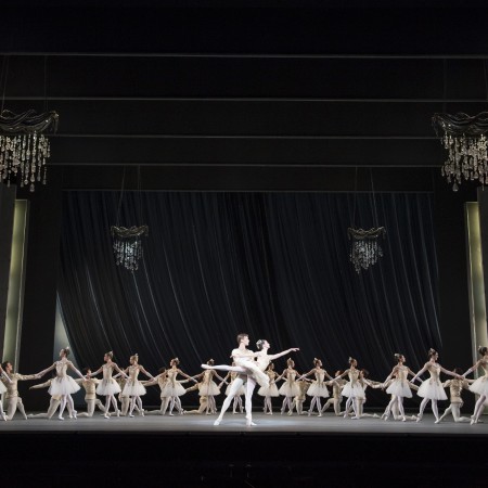 Artists of The Royal Ballet in Diamonds © ROH Bill Cooper, 2012