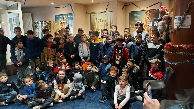 Goûter et "Le Chat Potté 2" : samedi, le cinéma a fait le plein d'enfants !