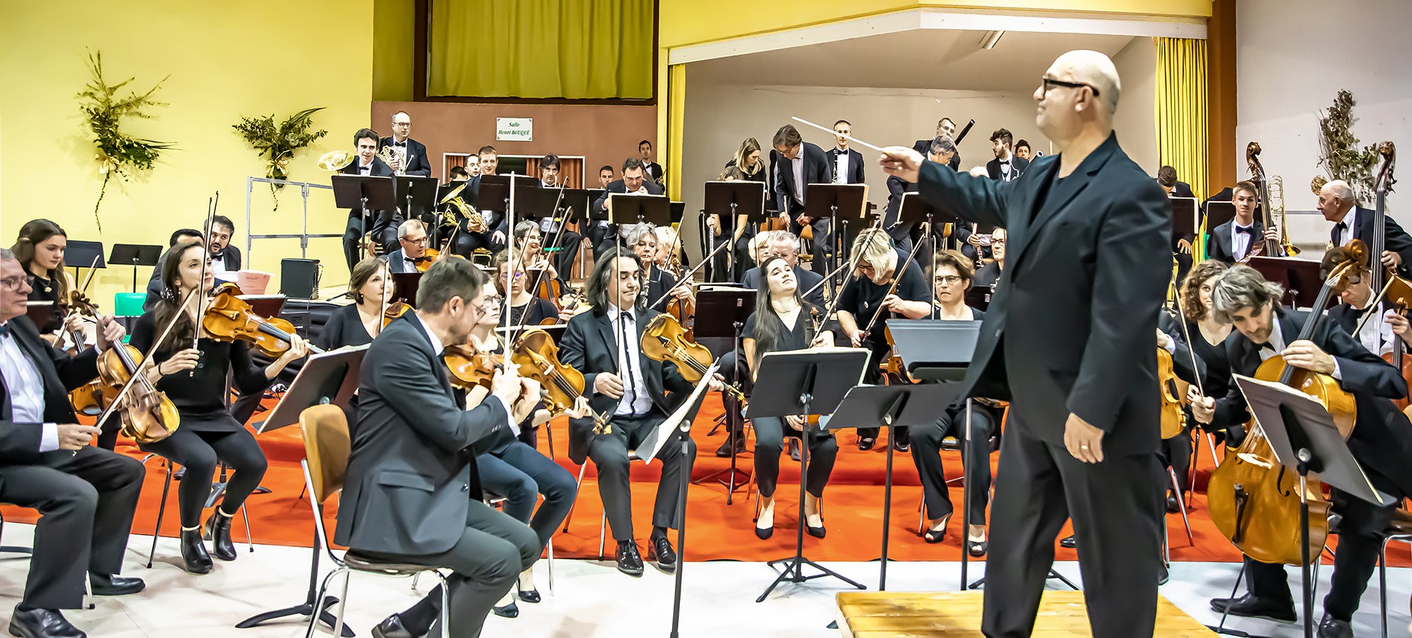 0 Vincent Caup et l'orchestre 1bis 120120.jpg