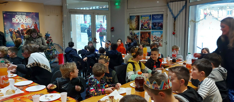 Galette des rois et séance cinéma pour l'école de l'UAV Football