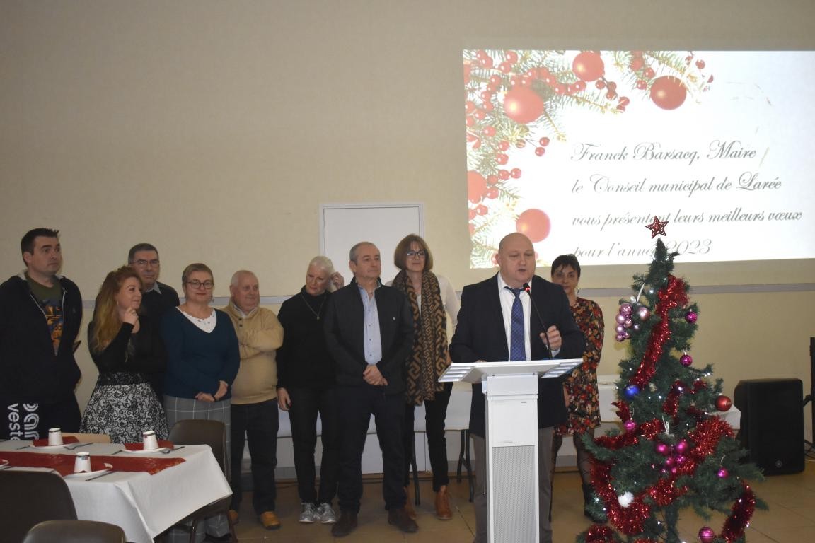 Le maire Frank Barsacq et ses adjoints et conseillers municipaux