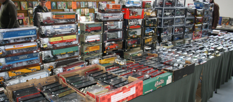 Bourse aux vieux papiers, livres anciens, vinyles …