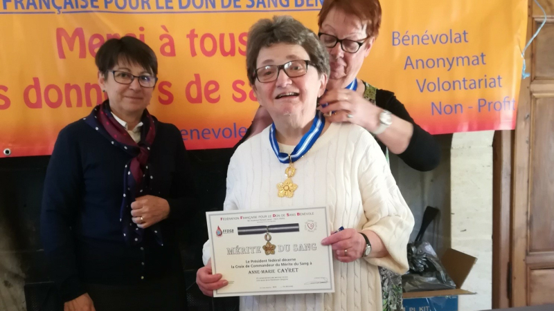 Hommage bien mérité à Anne-Marie Cayret