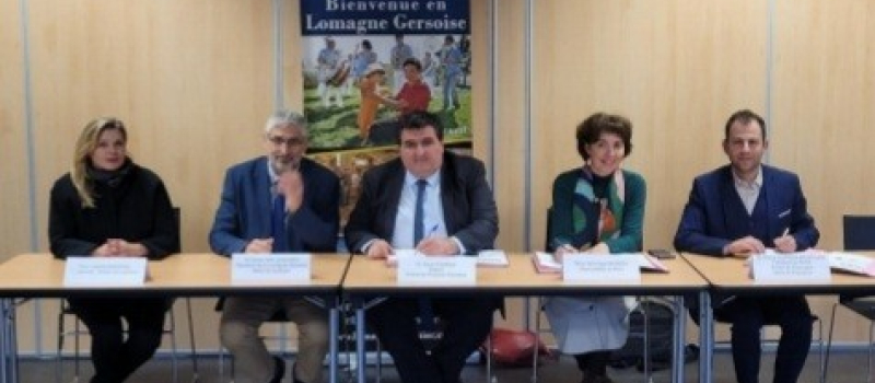 Signature de la convention-cadre" Petites Villes de Demain" en Lomagne Gersoise