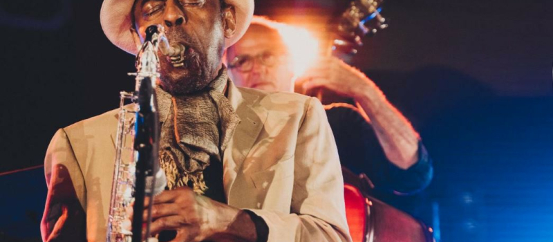 Il était plus qu'attendu Archie Shepp arrive à l'Astrada