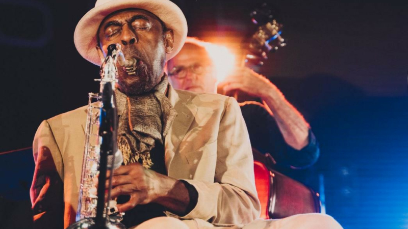 Il était plus qu'attendu Archie Shepp arrive à l'Astrada