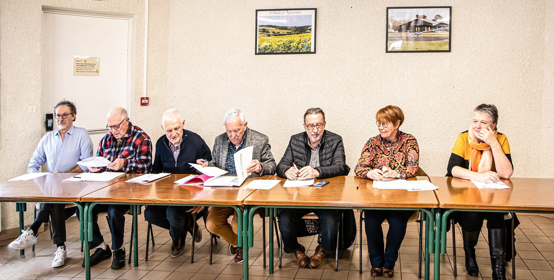 0 Bruno Duffour Maurice Jurquet Jean-Pierre Parro Jacques Barthe Christian peyret Chantal Mauranx Chantal Rey 1bis 040323.jpg