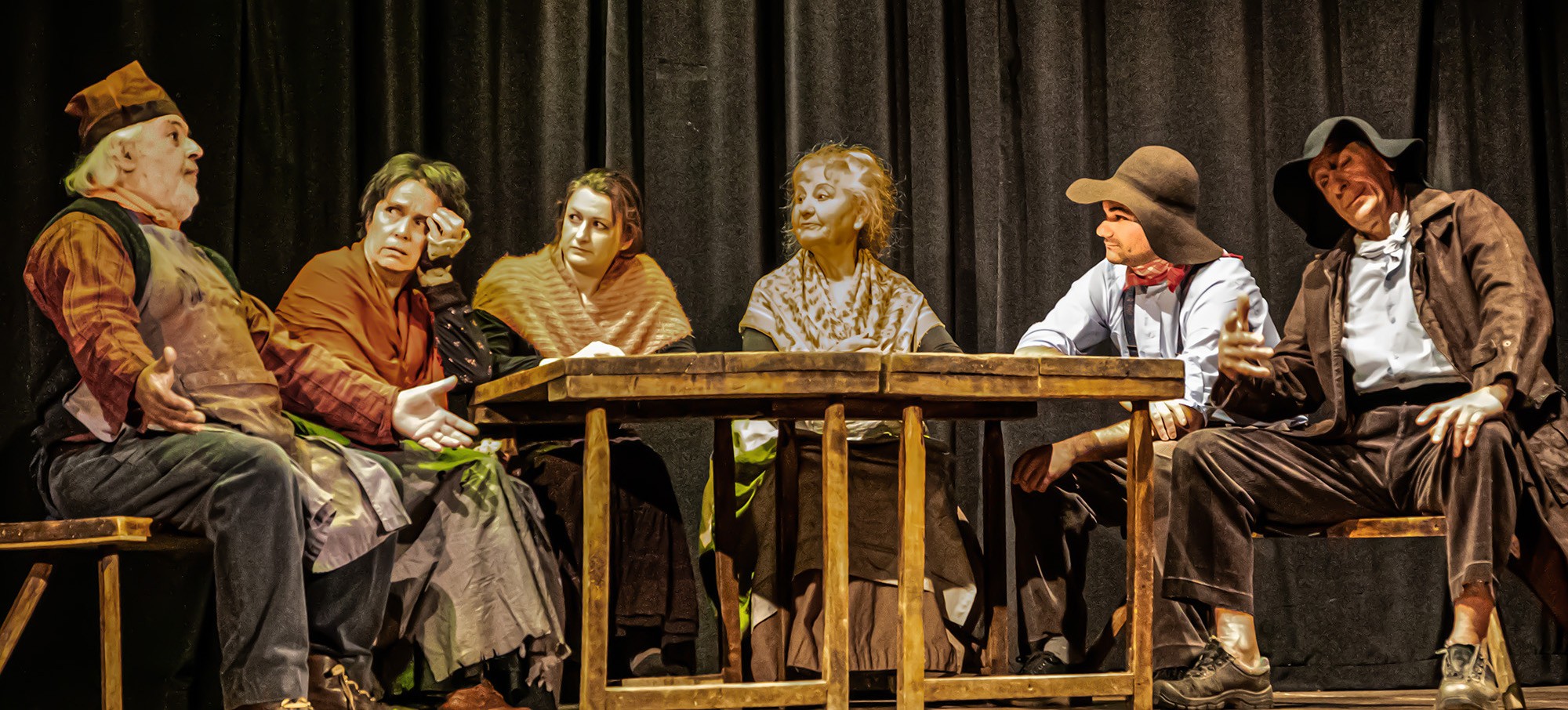0 La bande des Thénardier avec Pierre Gual 1bis 010223.jpg