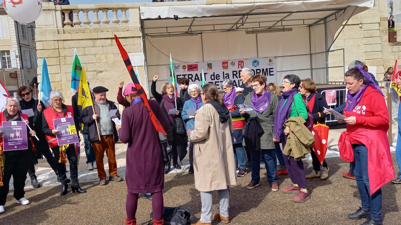 Journée internationale des droits des femmes : les féministes jouent la cohésion