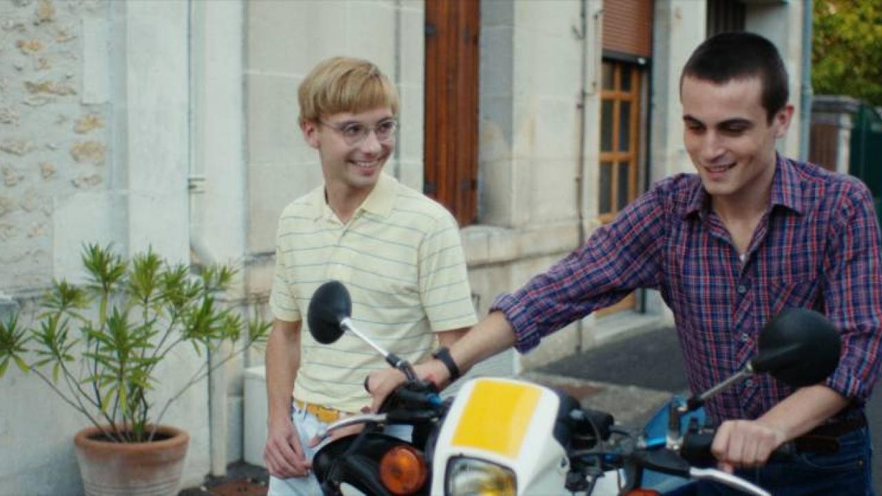 visuel_arrete_avec_tes_mensonges_moto.jpg