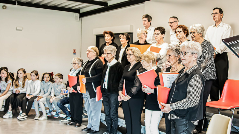 Hubert Van Agt et Folgaritmo ont chanté de concert Georges Brassens à Nogaro