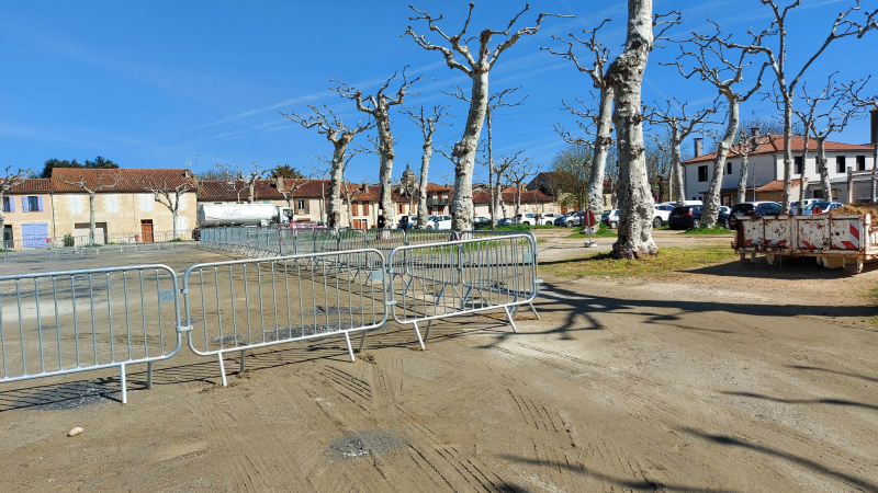 Foire aux chevaux : pas de stationnement sur la place du Foirail (Place Mahomme)