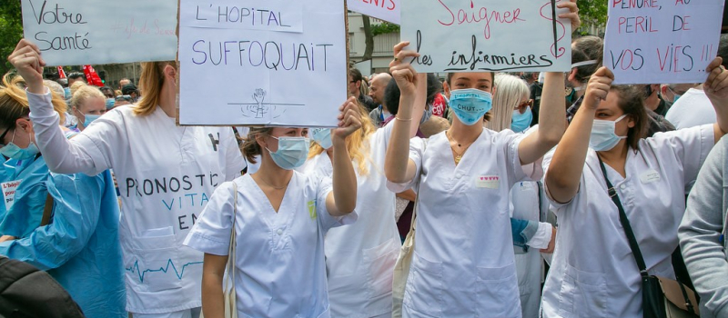 Covid : Suspension de l'obligation de vaccination pour le personnel soignant