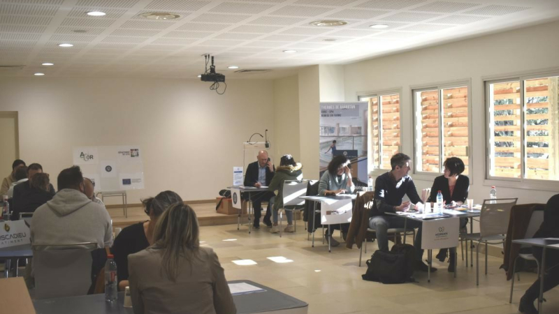 Café de l’emploi, une première satisfaisante