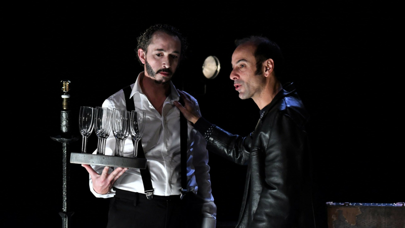 Pavie 12 avril 20h30:  "cul et chemise"